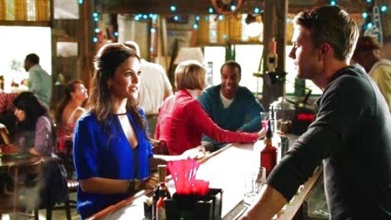 Dr. Zoe Hart's Ely Top on Hart of Dixie