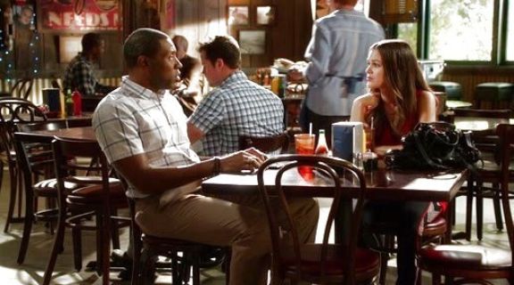 Dr. Zoe Hart's Eryn Tank in Red on Hart of Dixie