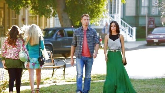 Dr. Zoe Hart's Myers Silk Top in White & Black on Hart of Dixie