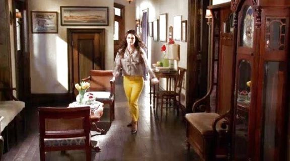 Dr. Zoe Hart's New Malin Pant on Hart of Dixie