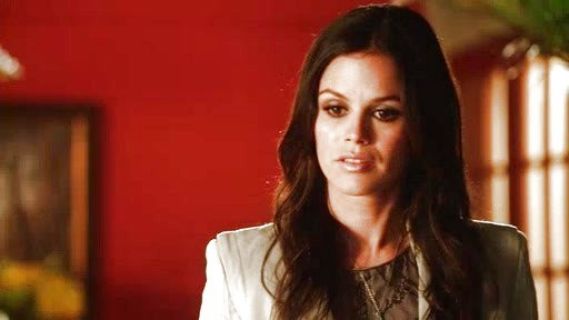 Dr. Zoe Hart's Tux Blazer on Hart of Dixie