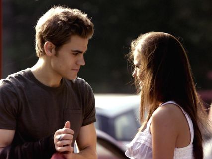 Elena Gilbert's Lace Button-Front Cami on The Vampire Diaries