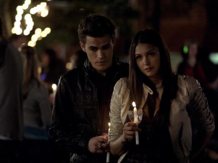 Elena Gilbert's Plaid Top on The Vampire Diaries