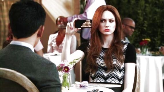 Eliza Dooley's Chevron Color Block Crop Top on Selfie