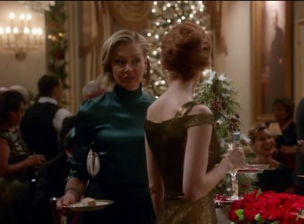 Elizabeth North's Corded Lace Pencil Skirt on Scandal