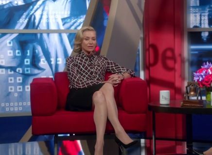 Elizabeth North's Double Net Print Oversize Top on Scandal