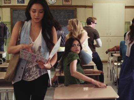 Emily Fields's Denim Vest on Pretty Little Liars