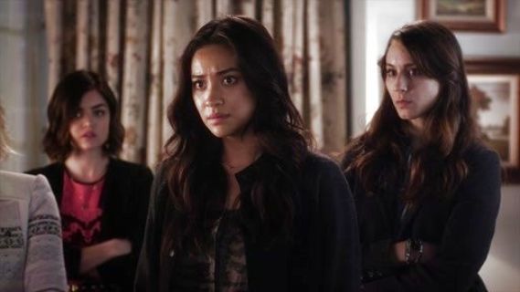 Emily Fields's Shelley Baseball Jacket on Pretty Little Liars