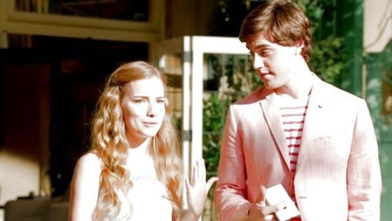 Emma's Aztec Print Pleated Tank on Royal Pains