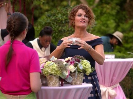 Evelyn Powell's Windowpane Skirt on Devious Maids