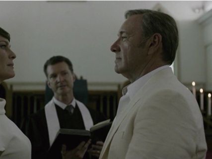 Frank Underwood's Custom-Fit Linen Suit on House of Cards
