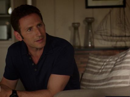 Hank Lawson's Blue Polo on Royal Pains