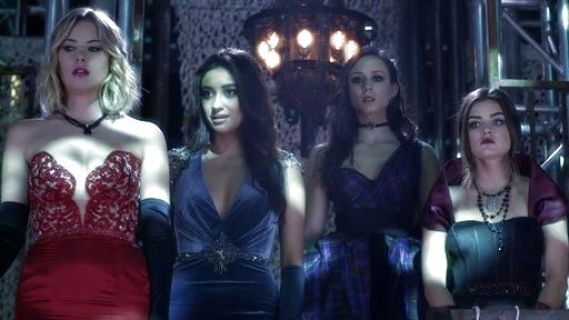 Hanna Marin's Red Strapless Sweetheart Mermaid Gown on Pretty Little Liars