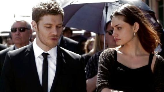 Hayley Marshall's Ava Cardigan on The Originals