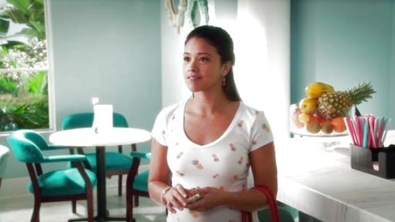 Jane Villanueva's Juniors' Short Sleeve V-Neck Tee on Jane the Virgin