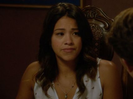 Jane Villanueva's Silvertone Cross Charm Necklace on Jane the Virgin
