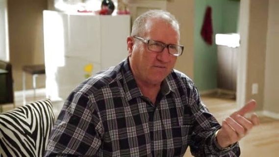 Jay Pritchett's Flannel Shirt on Modern Family