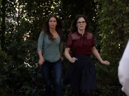 Jess Day's Evora Top on New Girl