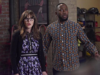 Jess Day's hydrangea cotton shirtdress on New Girl