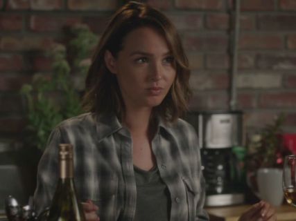 Jo Wilson's Plaid Shirt on Grey's Anatomy