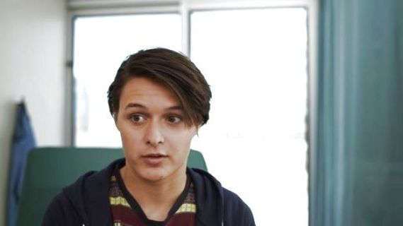 Jordi Palacios's Speckled Raglan Zip-Up Hoodie Sweatshirt on Red Band Society