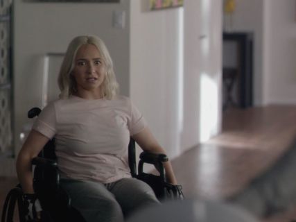 Juliette Barnes's Raw Sleeve Detail Tee on Nashville