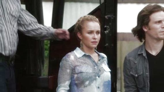 Juliette Barnes's Slim Signature Blouse in Bright White Multi on Nashville