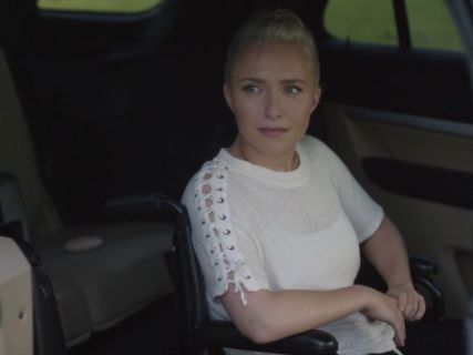 Juliette Barnes's Steiro Laced-Sleeve Linen Jersey Tee, Ecru on Nashville