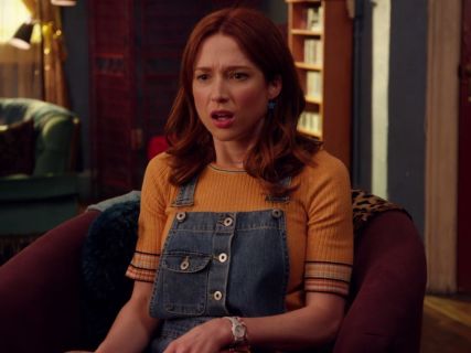 Kimmy Schmidt's Yellow Ribbed Sweater and Overall Dress on Unbreakable Kimmy Schmidt