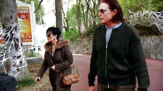 Kris Jenner's Quilted Classic Flap Shoulder Bag on Keeping Up With The Kardashians