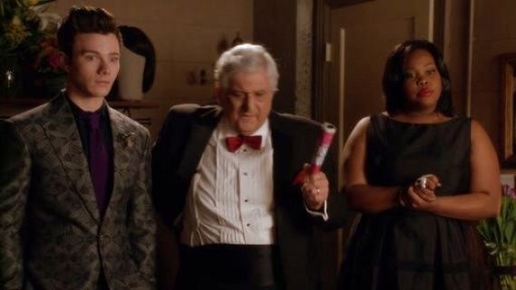 Kurt Hummel's Grey Jacquard Suit on Glee