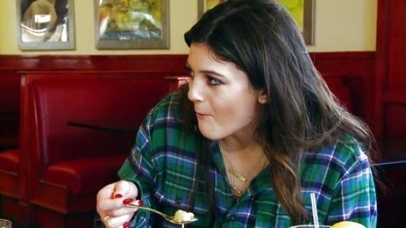 Kylie Jenner's Skinny Rectangle Necklace in Gold on Keeping Up With The Kardashians