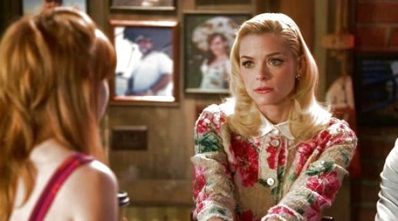 Lemon Breeland's Peony-print woven cotton-blend jacket on Hart of Dixie