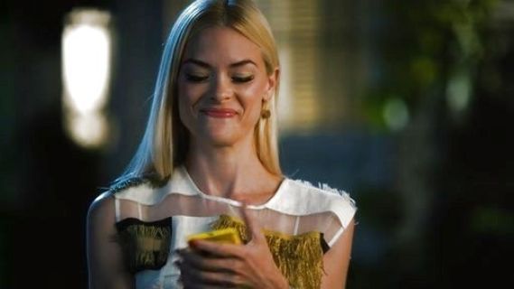Lemon Breeland's Spiked Drusy Earrings on Hart of Dixie