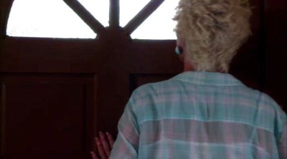 Madeline Westen's Sasha Shirt on Burn Notice