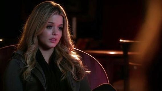 Melissa Hastings's Layered Slub Knit Jacket on Pretty Little Liars