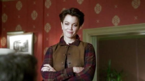 Mellie Grant's Plaid Camp Shirt on Scandal
