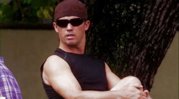 Michael Westen's Hydro sunglasses on Burn Notice