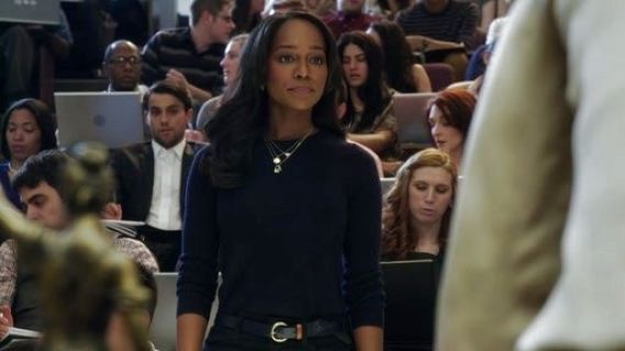 Michaela Pratt's Cashmere Crewneck Sweater on How to Get Away With Murder