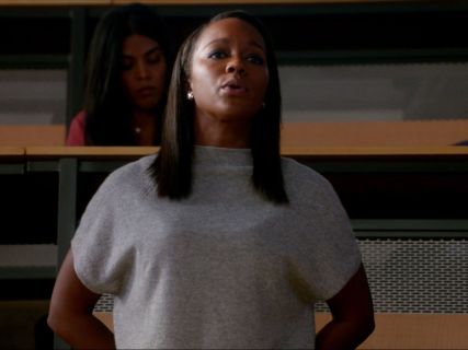 Michaela Pratt's Cashmere Short Sleeve Pullover on How to Get Away With Murder