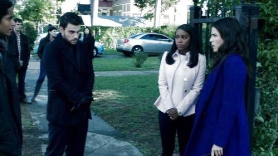 Michaela Pratt's Wool Peplum Coat on How to Get Away With Murder