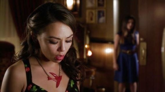 Mona Vanderwaal's Retrolite Swallow Necklace on Pretty Little Liars