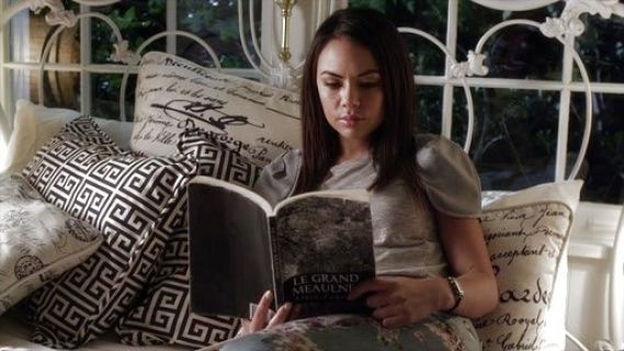 Mona Vanderwaal's Victorian Floral-Print Skinny-Leg Jeans on Pretty Little Liars