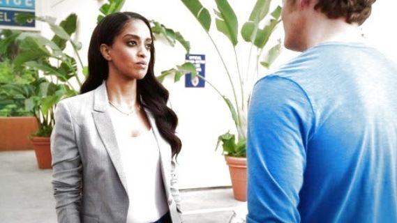 Nadine Hansan's 'Custom Gabe' Blazer on Jane the Virgin