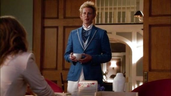 Nolan Ross's Banker's Collar Paisley Print Sport Shirt on Revenge