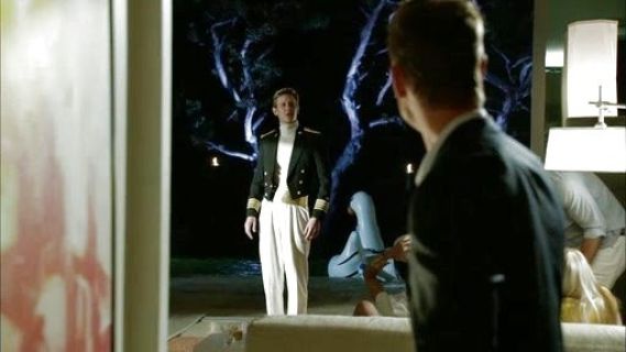 Nolan Ross's pleated pants on Revenge