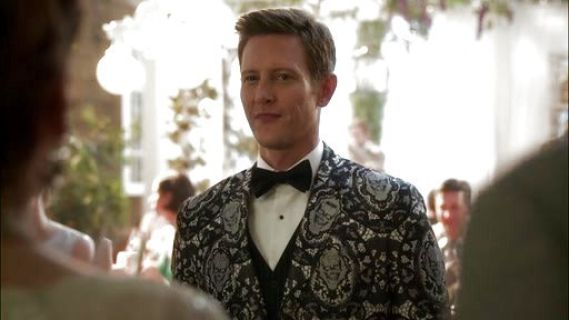 Nolan Ross's Skull and lace print wool-silk blazer on Revenge