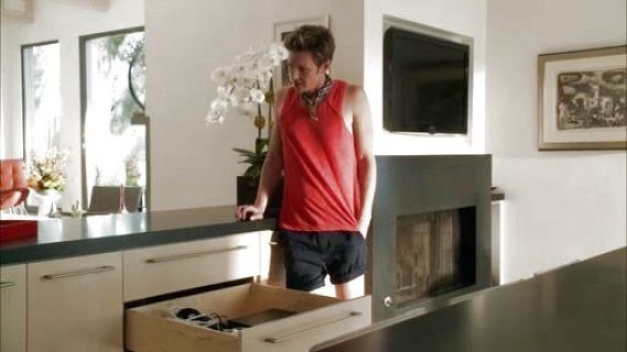 Nolan Ross's Zaby Out Of Water Tank PXE on Revenge