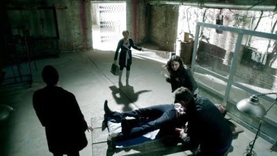 Olivia Pope's Two-tone wool trench coat on Scandal