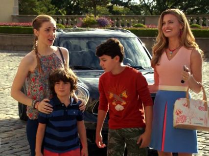 Paige Collins' V-Neck Colorblock Dress on Royal Pains